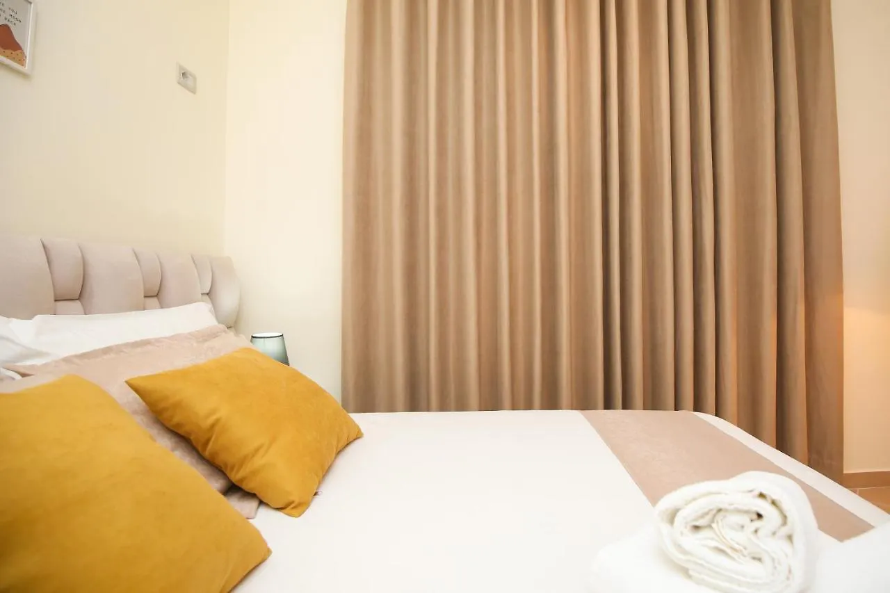 Tafa Deluxe Apartment Vlore 0*,